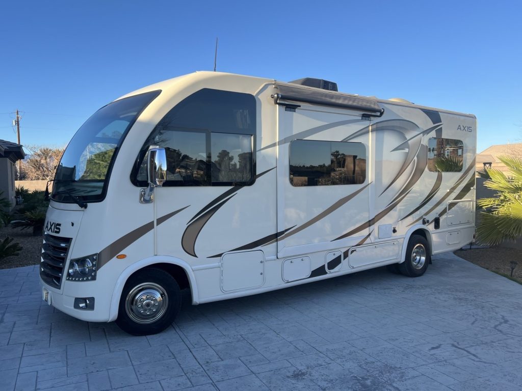 2018 Thor Motor Coach Axis 24.1 Motorcoach