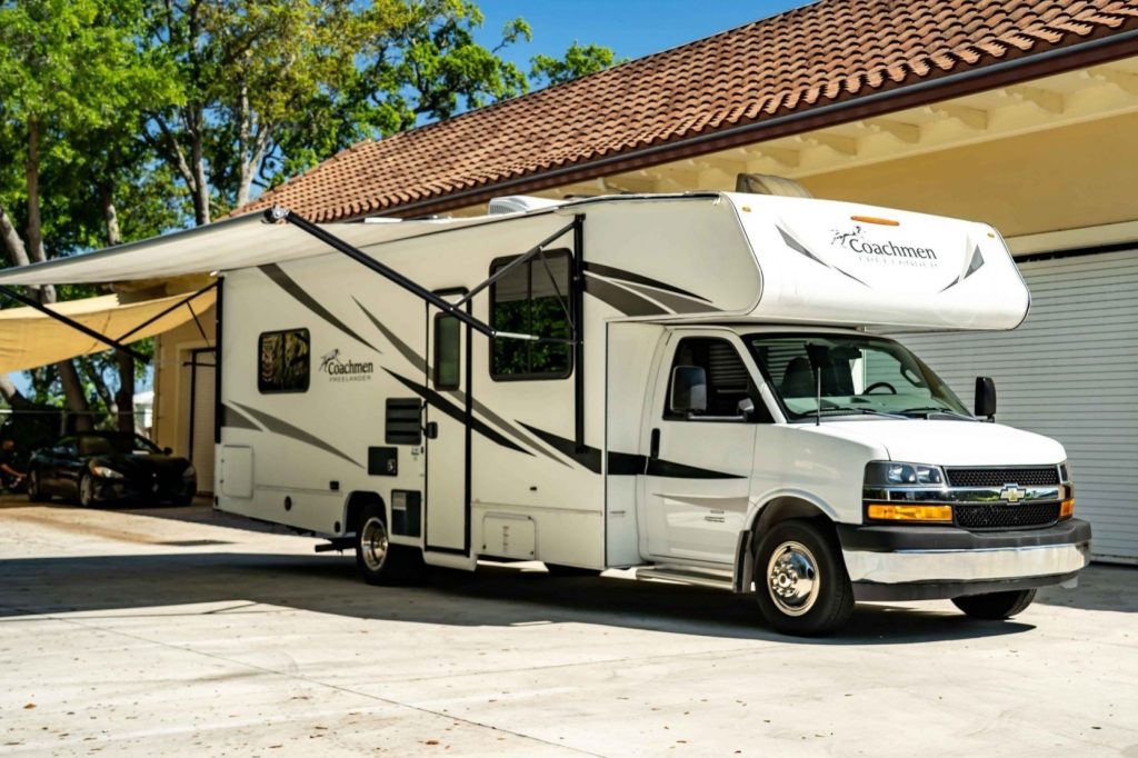 2021 Coachmen Freelander 27QB Class C Motorhome