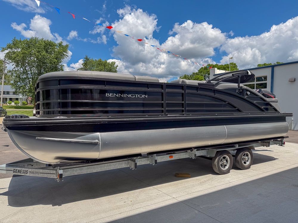 2023 Bennington 23 RSB w/ Mercury 300 Pro XS & Genesis Tandem Axle Trailer