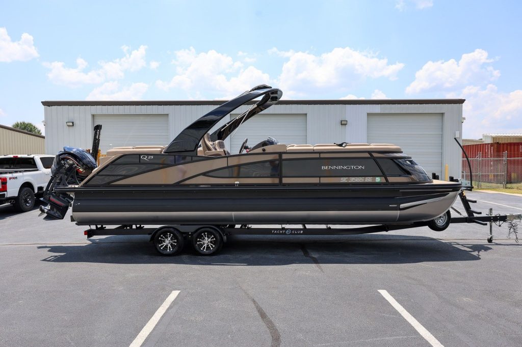 2023 Bennington Q 25 QFBA w/ Yamaha VF250XB & Tandem Axle Trailer