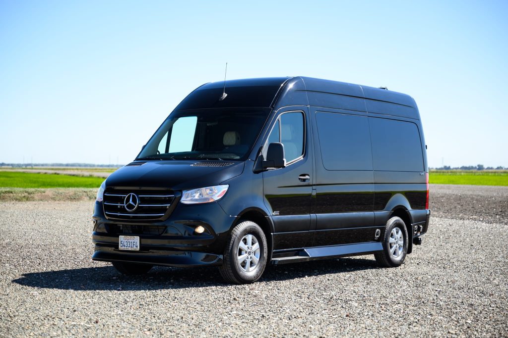 2021 Midwest Automotive Designs Luxe Cruiser – Mercedes Sprinter 2500